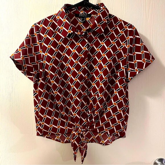Button Up Short Sleeve Pattern Top - Picture 1 of 7